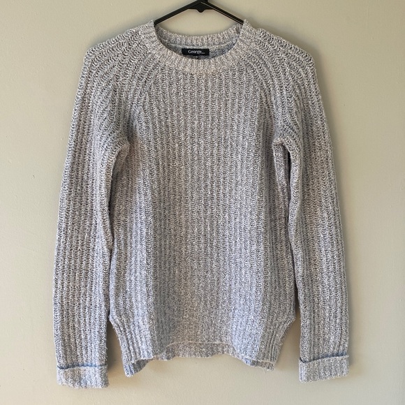 Knit Grey Long sleeve Sweater - Picture 2 of 6